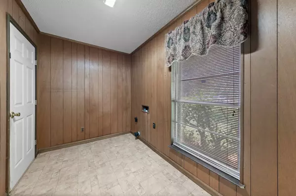 613 N Old Robinson RD, Robinson, TX 76706