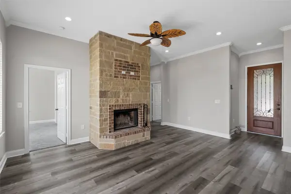 1411 Elm Lake RD, Riesel, TX 76682