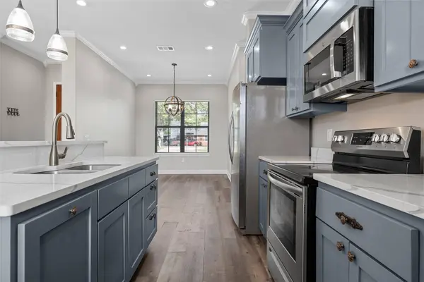 1411 Elm Lake RD, Riesel, TX 76682