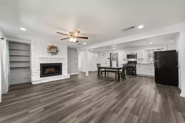 2128 Sunnydell DR, Waco, TX 76711