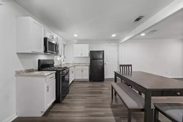 2128 Sunnydell DR, Waco, TX 76711