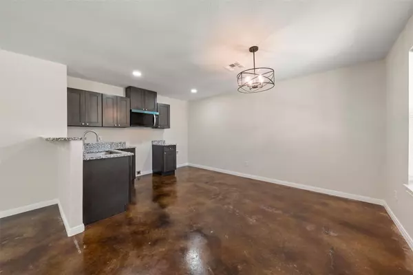 1716 N 12th ST, Waco, TX 76707