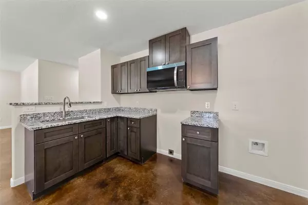 1716 N 12th ST, Waco, TX 76707