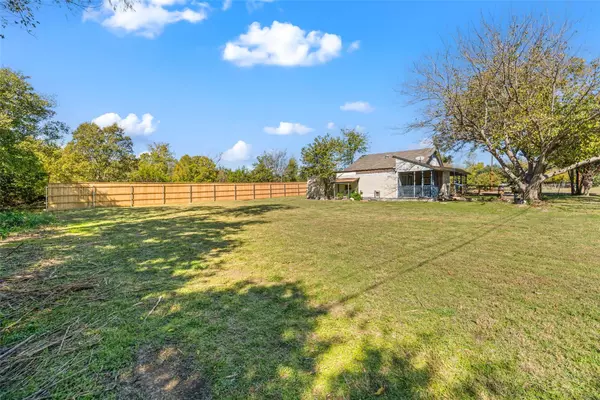 338 Western DR, Woodway, TX 76712