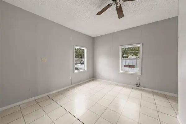 1106 S 15th ST, Waco, TX 76706