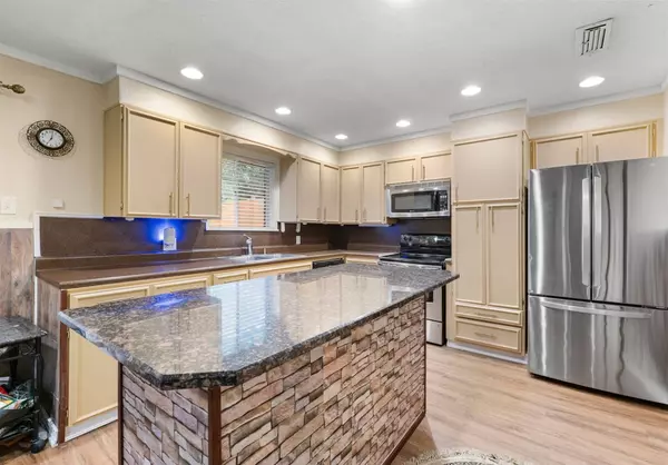 2227 Hanover DR, Waco, TX 76710