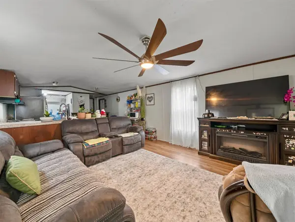 312 N Douglas ST, Mart, TX 76664