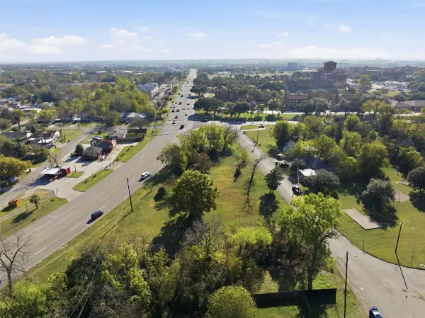 105, 107, 109, 111 Victory DR, Waco, TX 76711