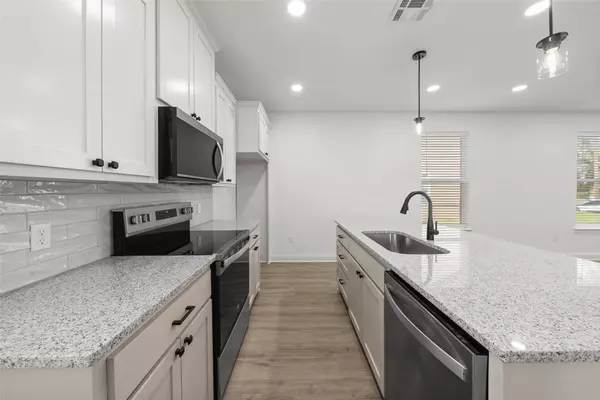 1610 N 6th ST, Waco, TX 76707