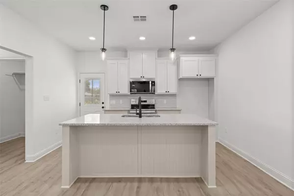 1610 N 6th ST, Waco, TX 76707