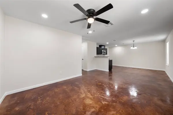 1126 N 11th ST, Waco, TX 76707