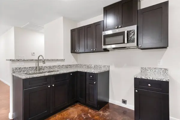 1126 N 11th ST, Waco, TX 76707