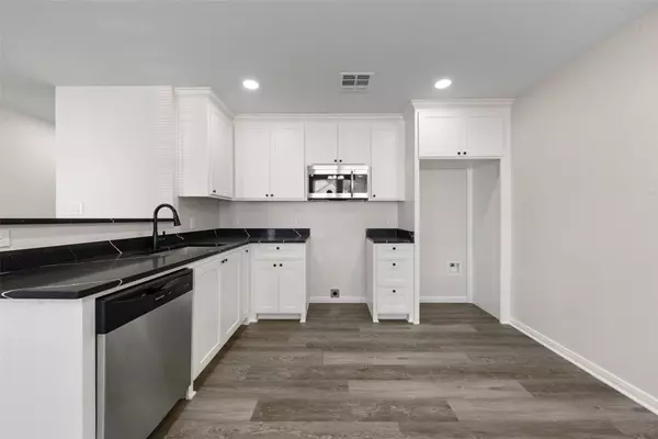 944 Holt AVE, Waco, TX 76706