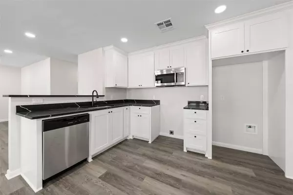 944 Holt AVE, Waco, TX 76706