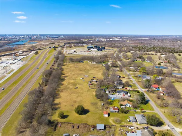 2801 Old Marlin RD, Waco, TX 76705