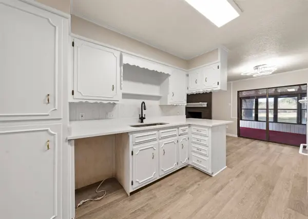 1519 Lorene LN, Marlin, TX 76661