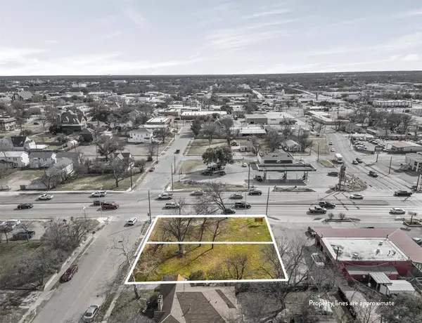 512 N 16th ST, Waco, TX 76707