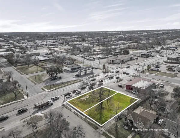 512 N 16th ST, Waco, TX 76707