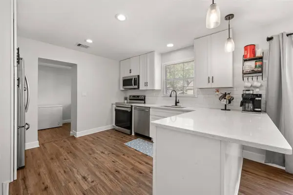 1204 Maxfield ST, Waco, TX 76705