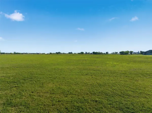 182 Grassey WAY, Elm Mott, TX 76640