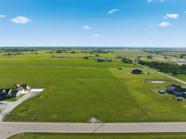 182 Grassey WAY, Elm Mott, TX 76640