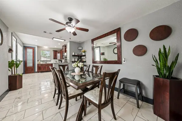 1205 N 17th ST, Waco, TX 76707