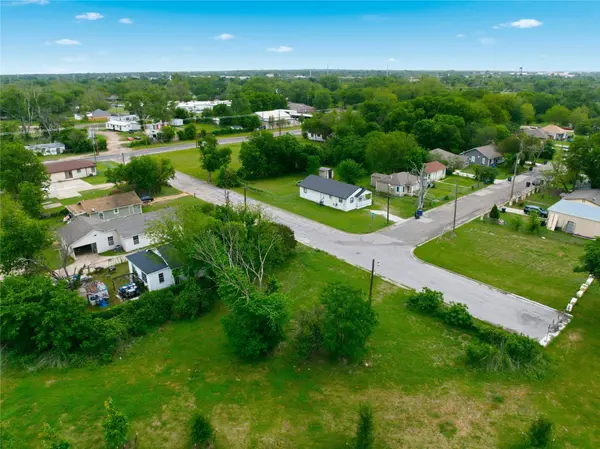 1200 State ST, Waco, TX 76704
