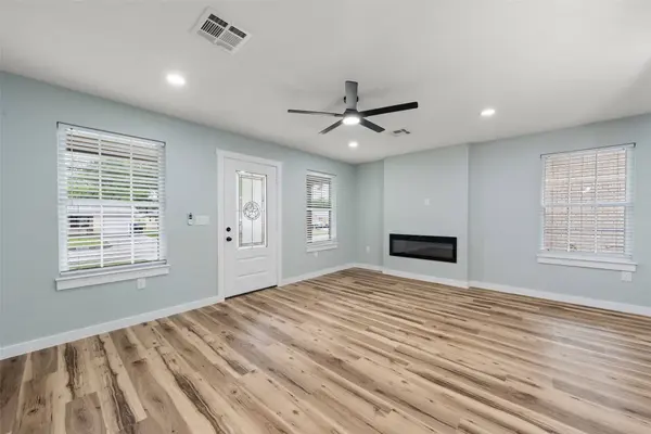 3542 Live Oak AVE, Waco, TX 76708