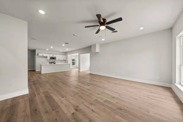 900 N 22nd ST, Waco, TX 76707