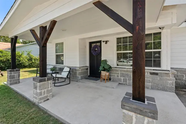 121 Austin ST, Mcgregor, TX 76657