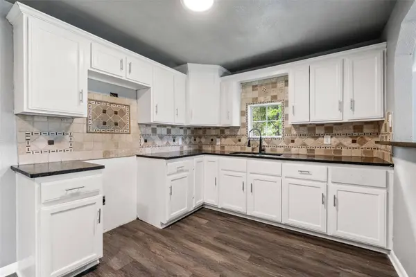 3506 Harrison ST, Bellmead, TX 76705