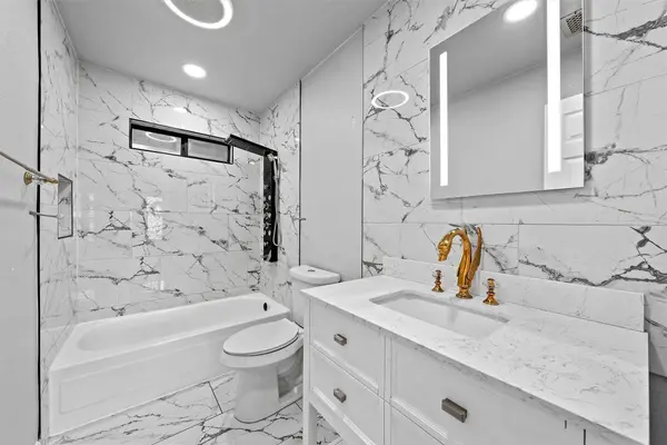 139 Claire Newell LN, Waco, TX 76705