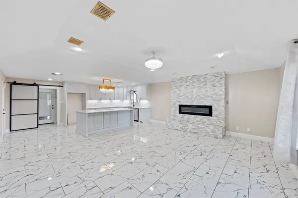139 Claire Newell LN, Waco, TX 76705