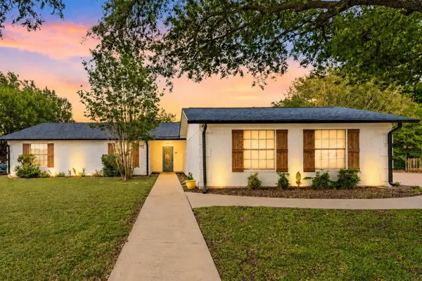 308 Texas AVE, Hewitt, TX 76643