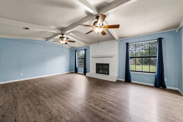 308 Texas AVE, Hewitt, TX 76643