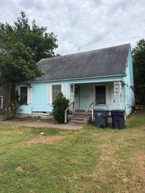 2114 Live Oak AVE, Waco, TX 76708