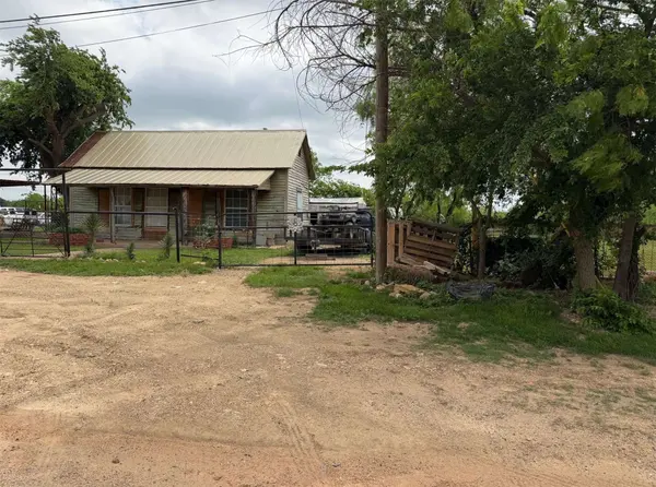 125 Lombard ST, Baird, TX 79504