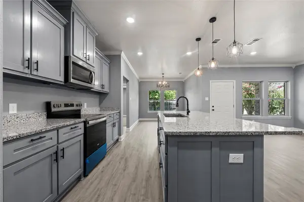 3701 Manor DR, Waco, TX 76706