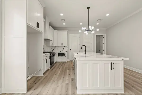107 N Jena ST, Riesel, TX 76682