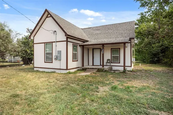 404 Eagle DR, Eddy, TX 76524