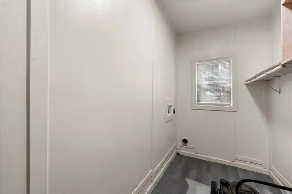 404 Eagle DR, Eddy, TX 76524