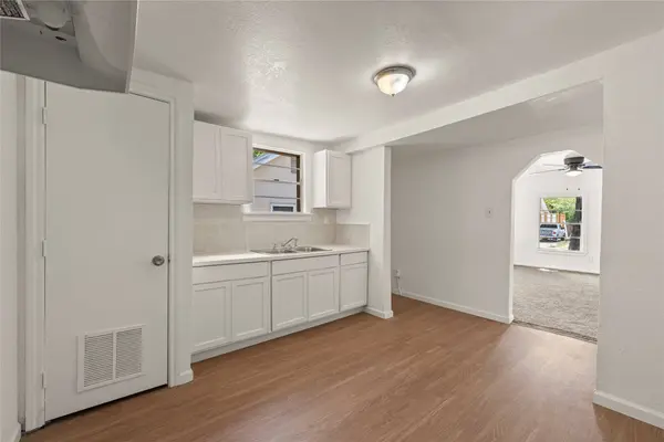 927 Oakwood AVE, Waco, TX 76706