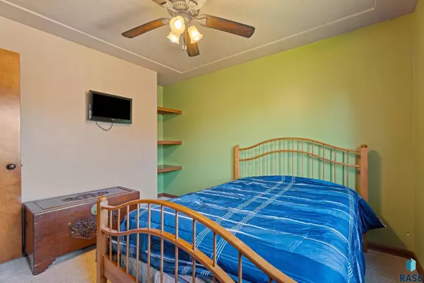 7005 W 65th St, Sioux Falls, SD 57106