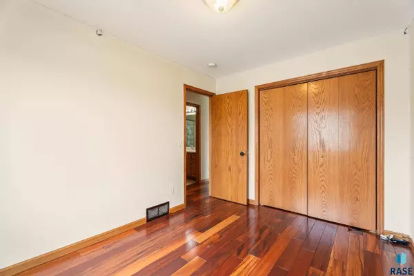 7409 W 51st St, Sioux Falls, SD 57106