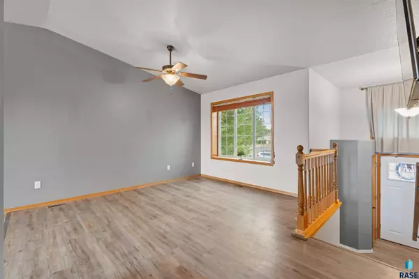 3800 N Gemini St, Sioux Falls, SD 57107