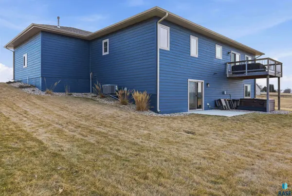 604 Elizabeth Ave, Baltic, SD