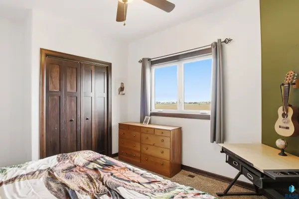 46878 270Th St St, Tea, SD 57064