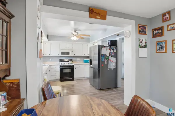 400 2ND St S, Brandt, SD 57218