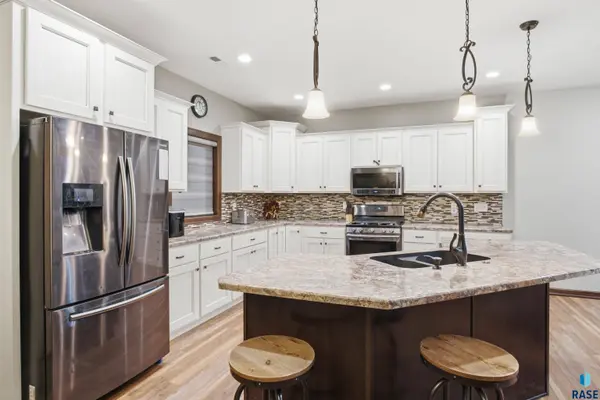 46878 270Th St St, Tea, SD 57064