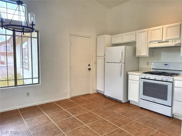 7812 Blue Charm AVE, Las Vegas, NV 89149